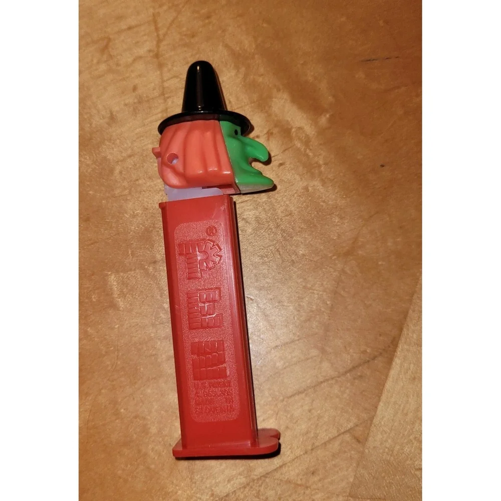 Vintage Witch Pez Dispenser Halloween 1971